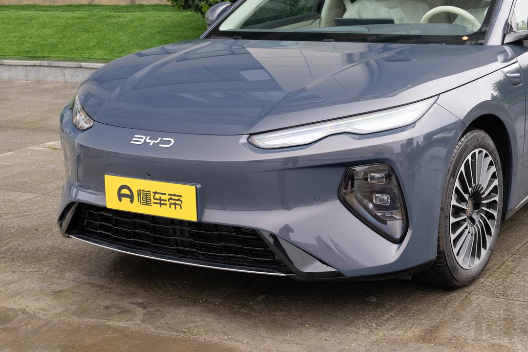 BYD Seal 08 EV 2026, фото 9