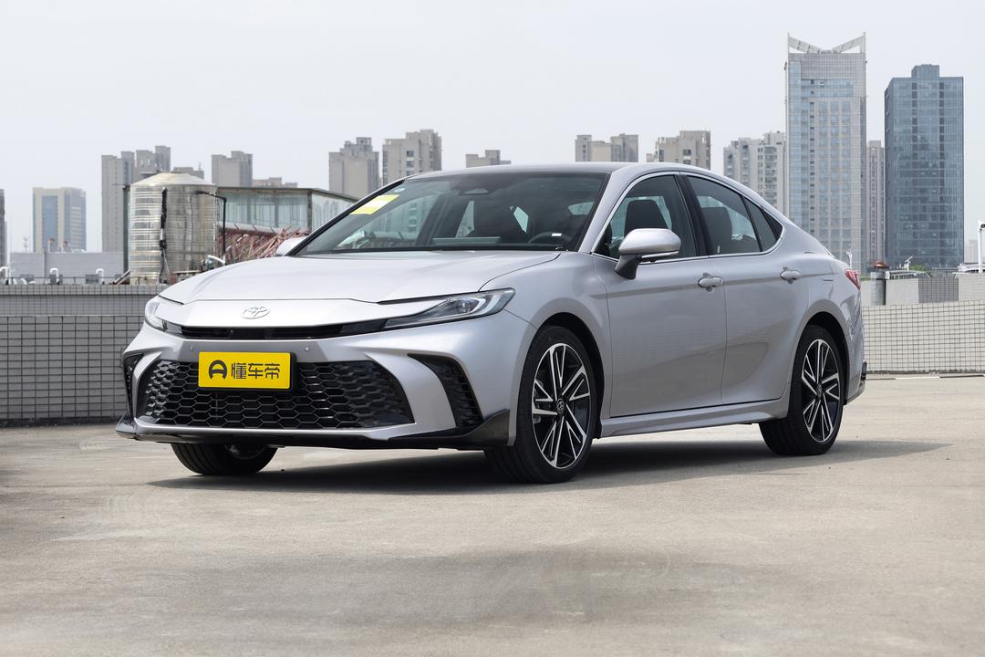 Toyota Camry 2026, фото 1