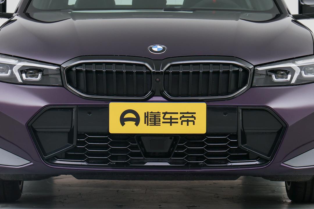 BMW 3 Series 2026, фото 10