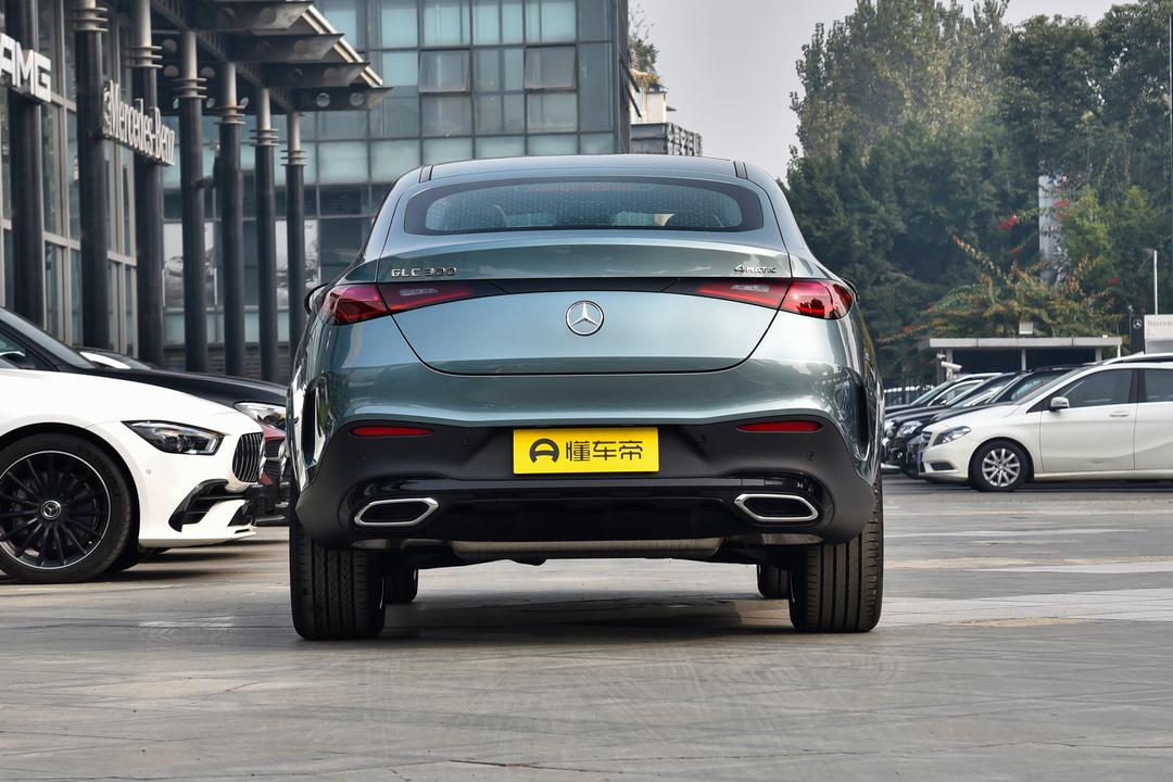 Mercedes-Benz GLC Coupe 2026, фото 6
