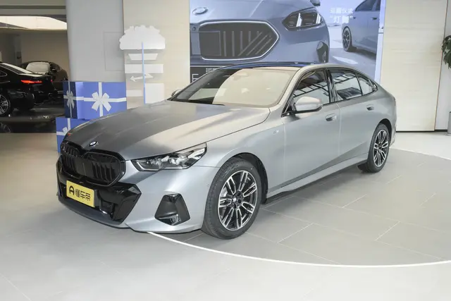 BMW 5 Series 2026 — купить из Китая под заказ
