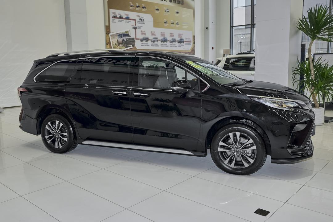 Toyota Granvia 2026, фото 8