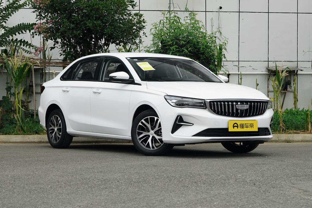 Geely Emgrand 2026, фото 3