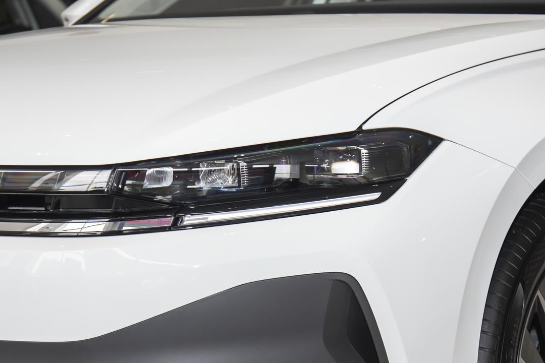 Volkswagen Sagitar 2026, фото 13