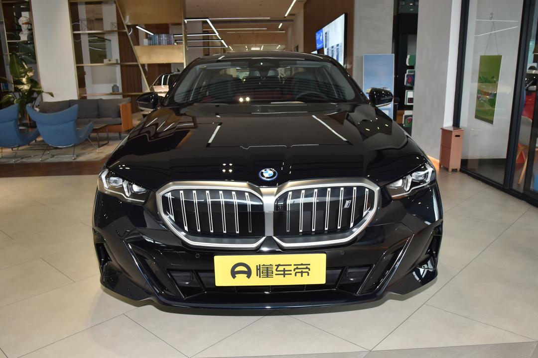 BMW i5 (Европейской сборки)