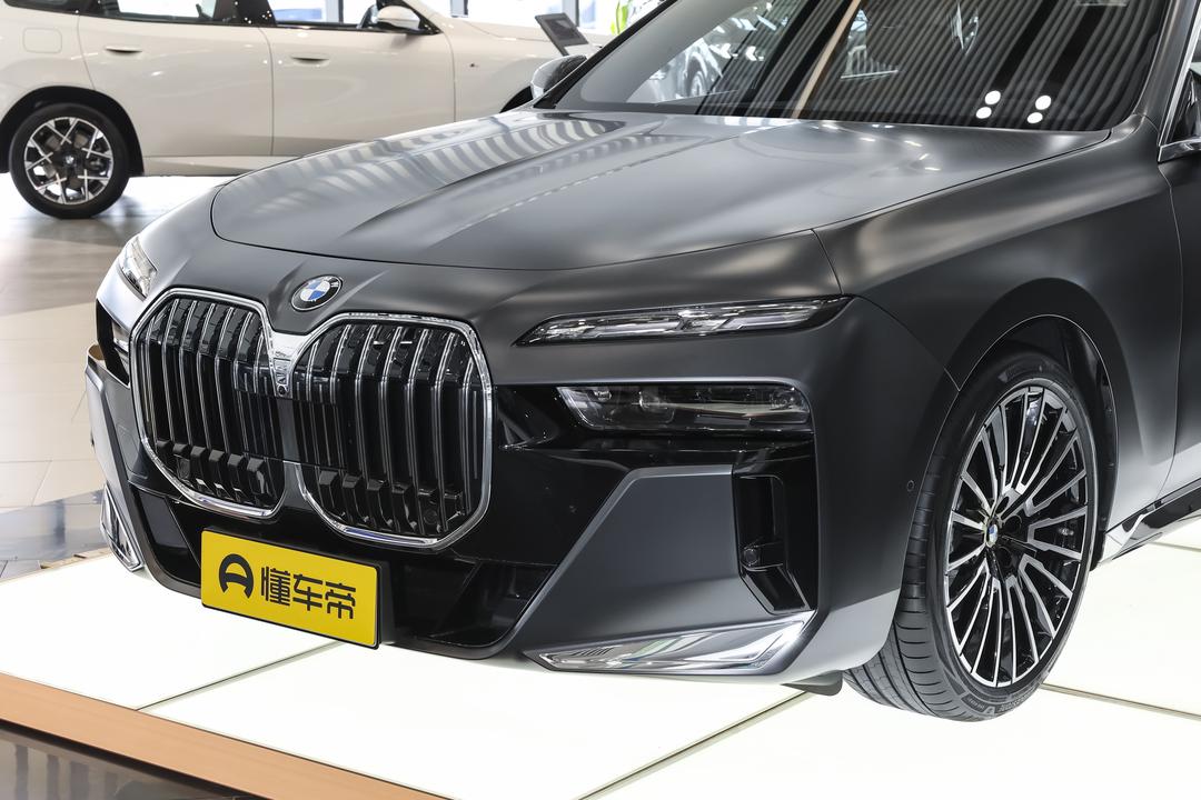 BMW 7-Series 2026, фото 8