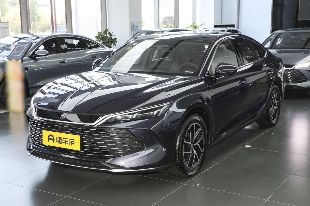 BYD Qin L DM 2026, фото 1