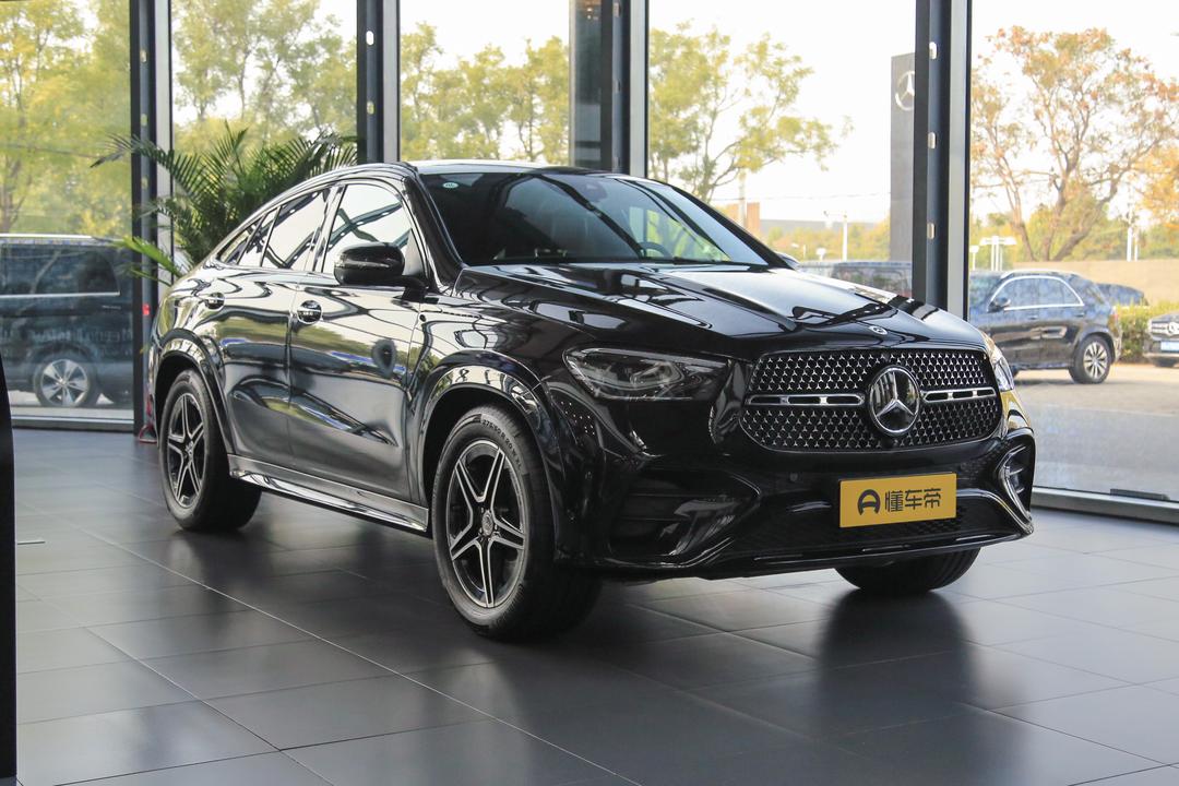 Mercedes-Benz GLE Coupe 2026, фото 3