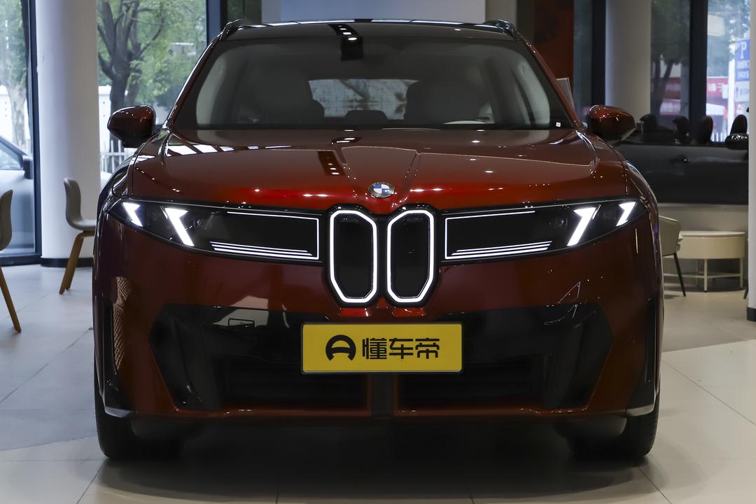 BMW iX3 2026, фото 12