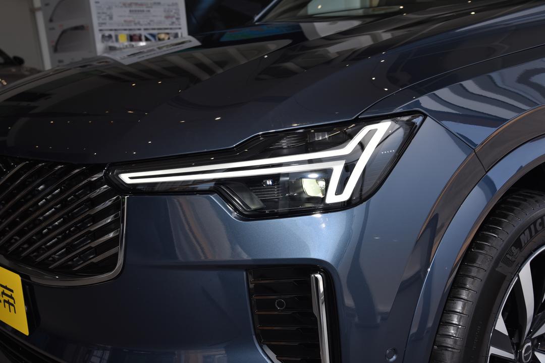 Volvo XC90 2026, фото 12