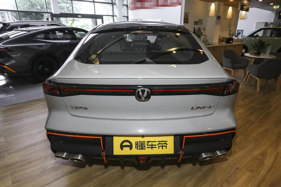 Changan UNI-V 2026, фото 6