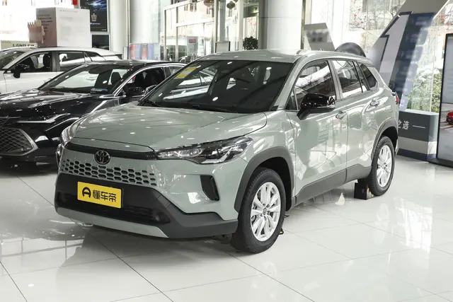 Toyota Corolla Cross 2026 — купить из Китая под заказ
