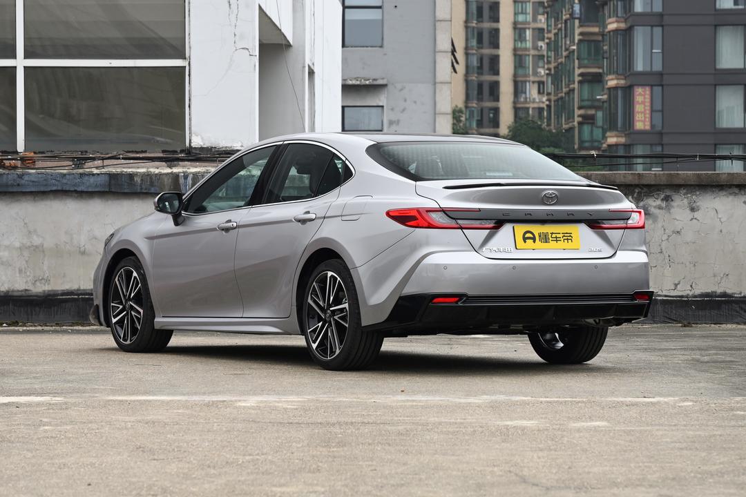 Toyota Camry 2026, фото 5