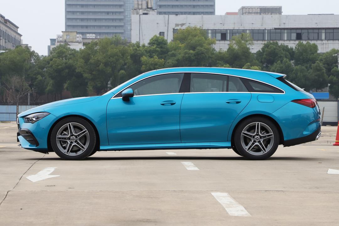 Mercedes-Benz CLA-Class (imported) 2026, фото 4