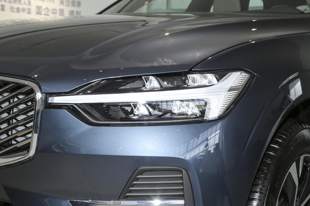 Volvo XC60 2026, фото 12