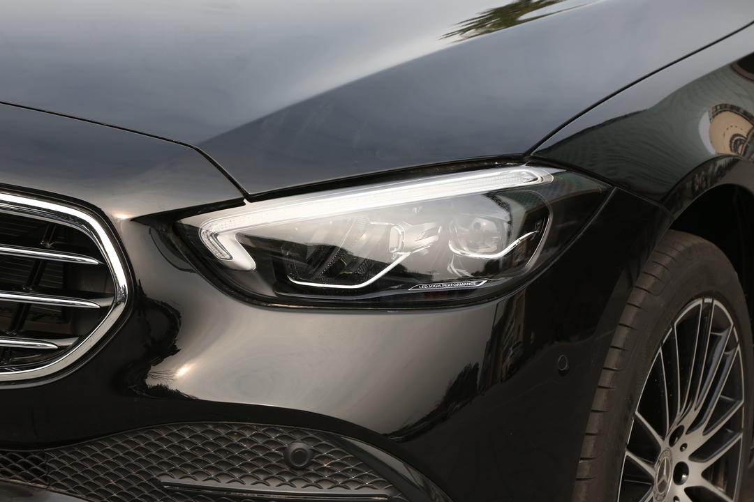 Mercedes-Benz C-Class 2026, фото 13