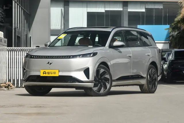 Dongfeng Yipai 008 2026 — купить из Китая под заказ