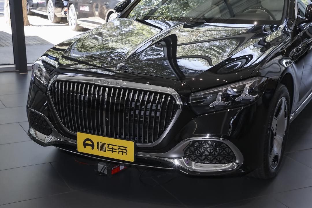 Mercedes-Benz Maybach S-Class 2026, фото 8