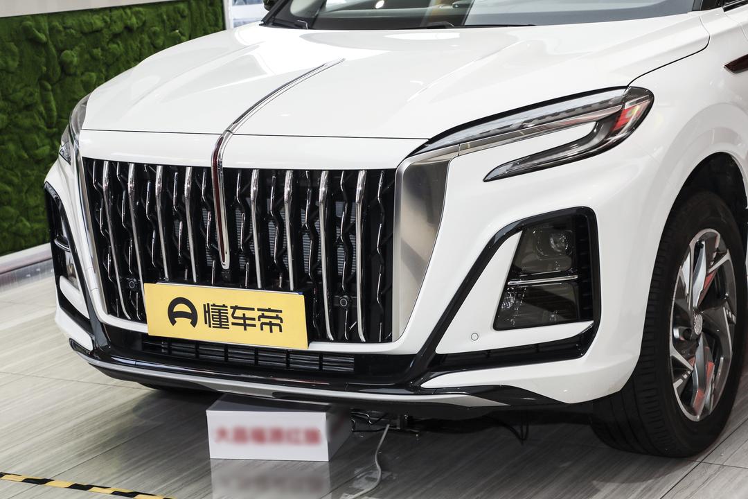 Hongqi HS3 PHEV 2026, фото 8