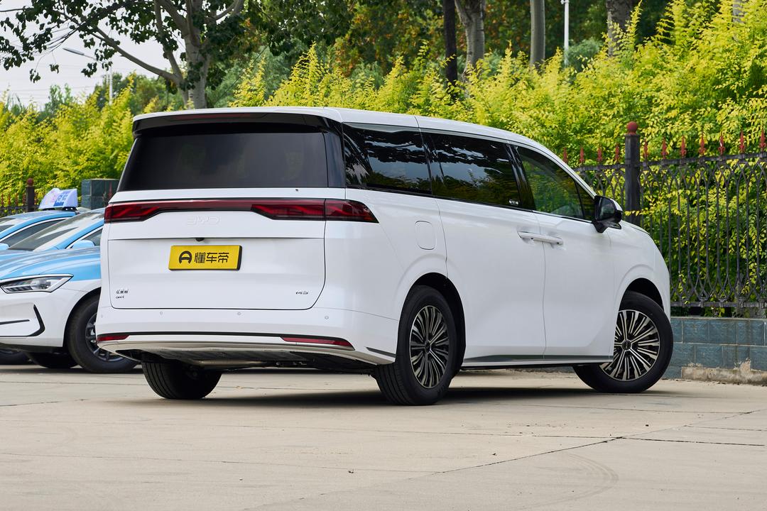 BYD M9 2026, фото 7
