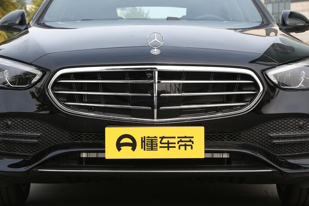 Mercedes-Benz C-Class 2026, фото 10