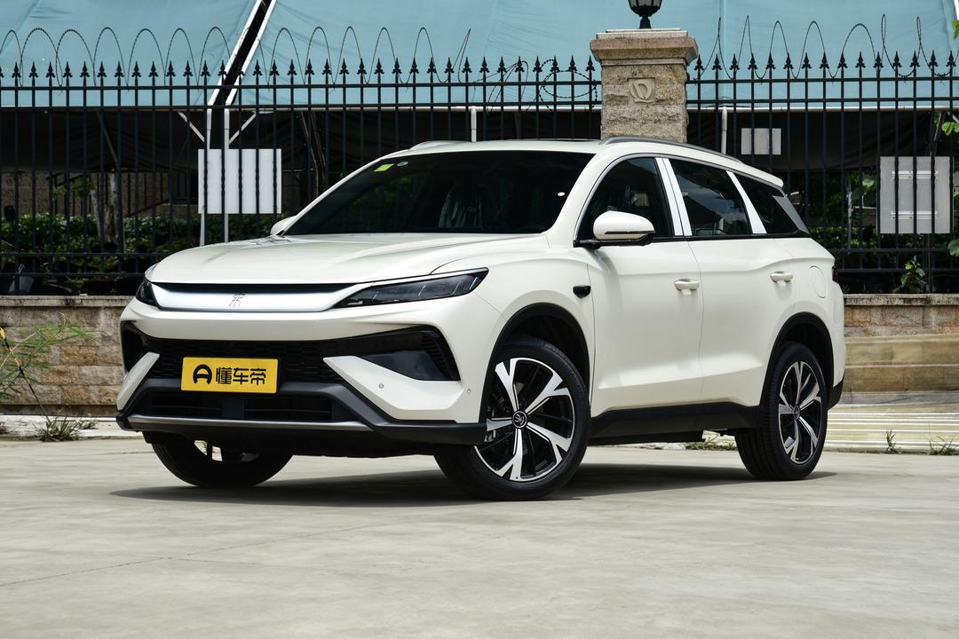 BYD Song Pro DM 2026, фото 1