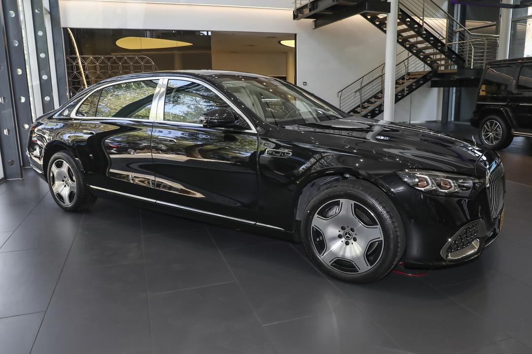 Mercedes-Benz Maybach S-Class 2026, фото 7