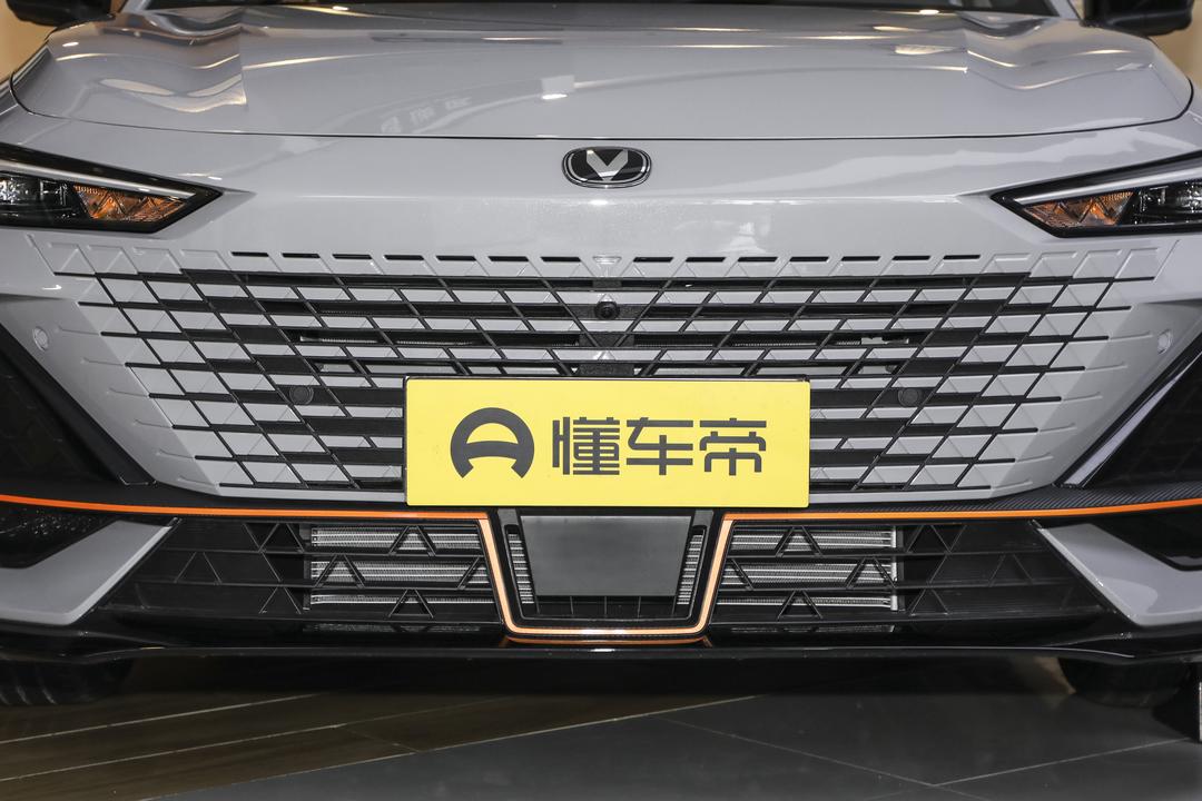 Changan UNI-V 2026, фото 10