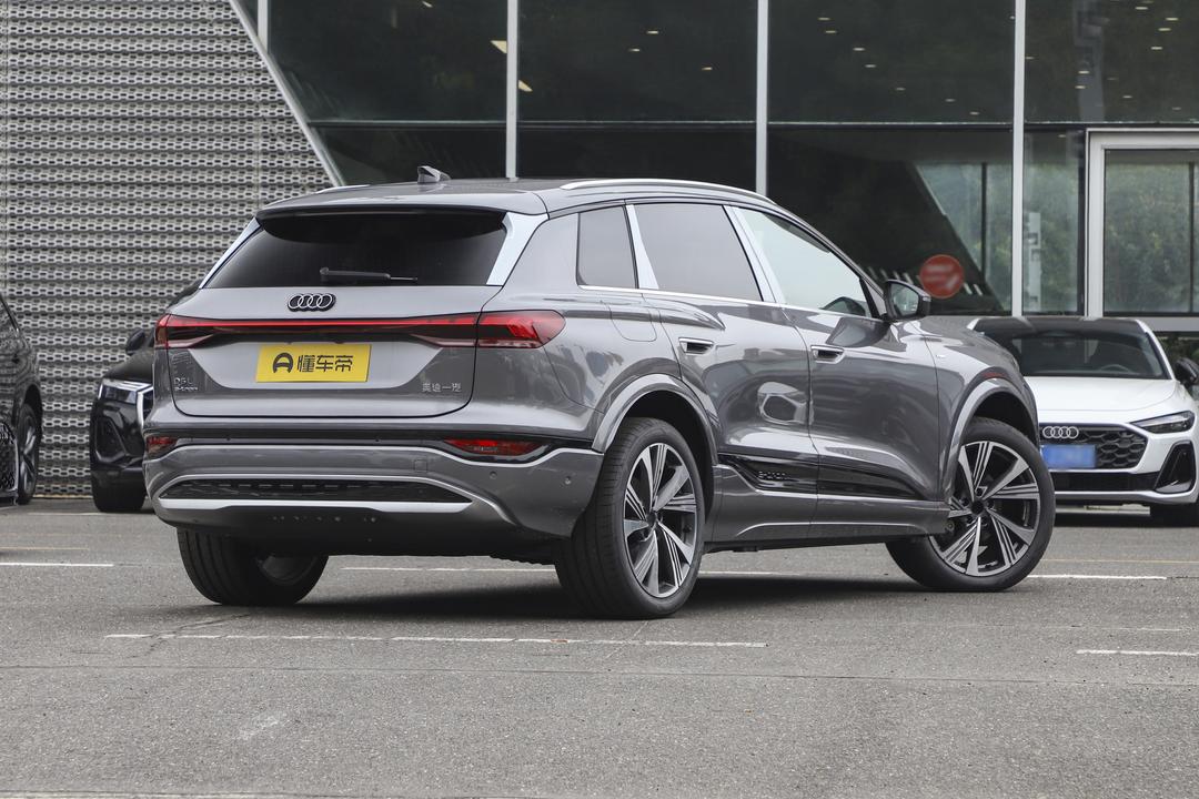 Audi Q6L e-tron 2026, фото 7