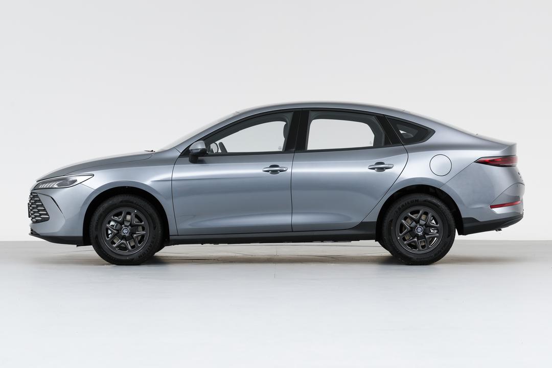 BYD Qin PLUS DM 2026, фото 4