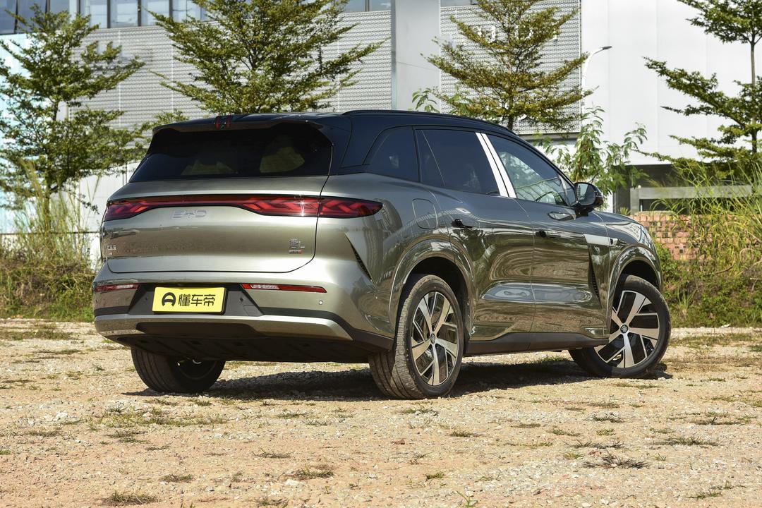 BYD Tang L EV 2026, фото 7