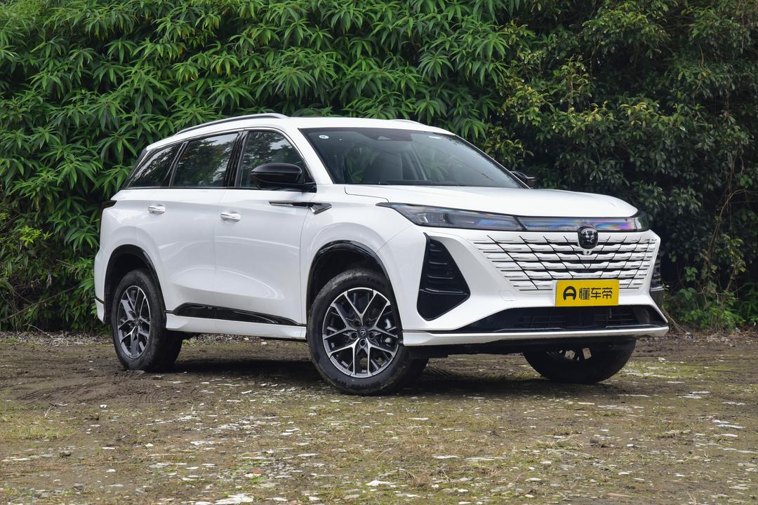 Changan CS75 PLUS 2026, фото 3