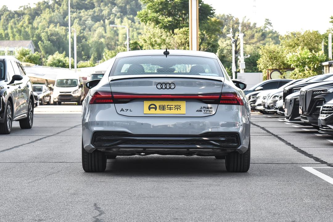 Audi A7L 2026, фото 6