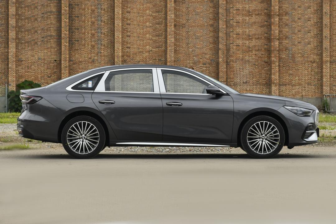 Geely Starlight 7 2026, фото 8