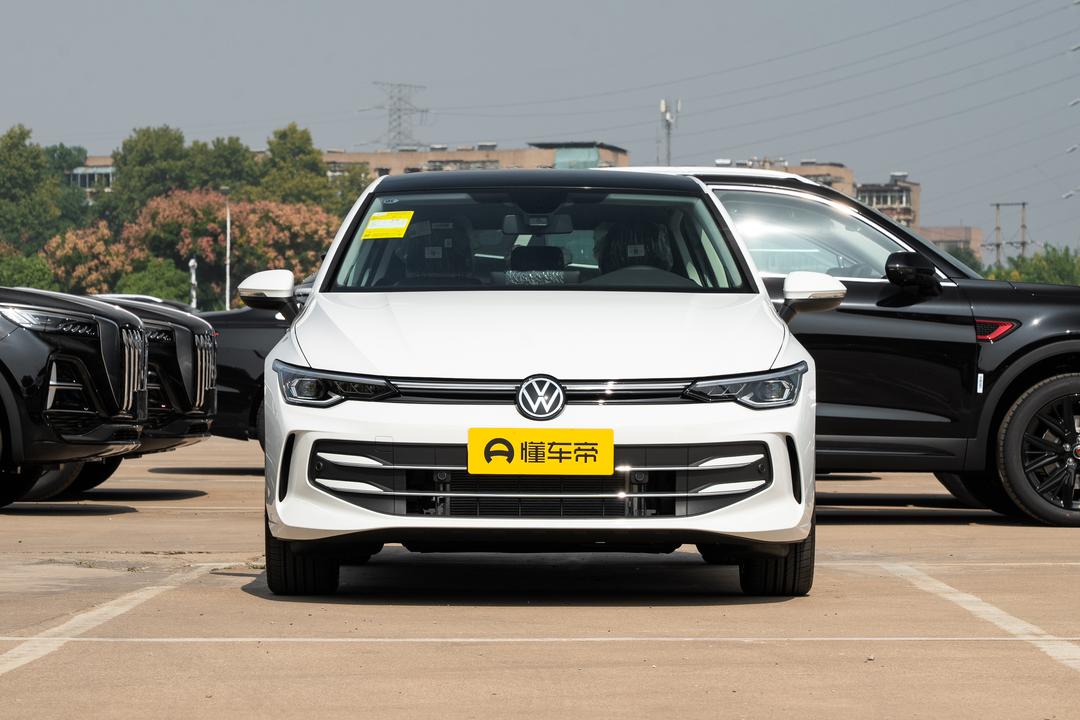 Volkswagen Golf 2026, фото 2