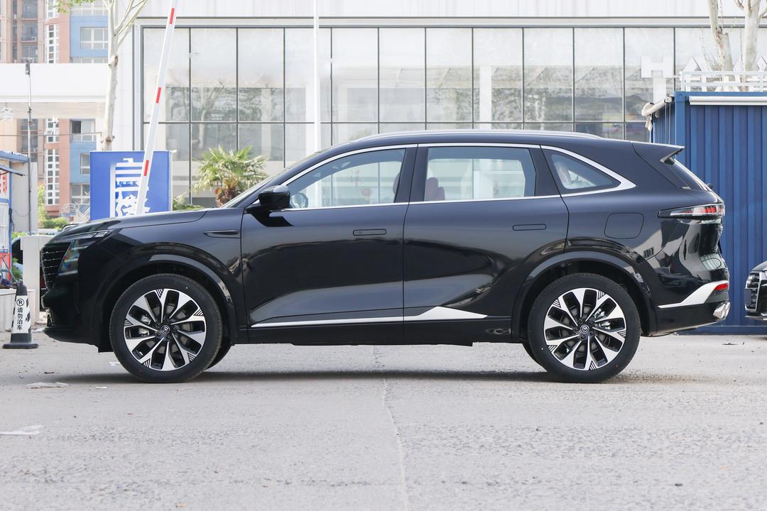 Changan CS75 PLUS 2026, фото 4