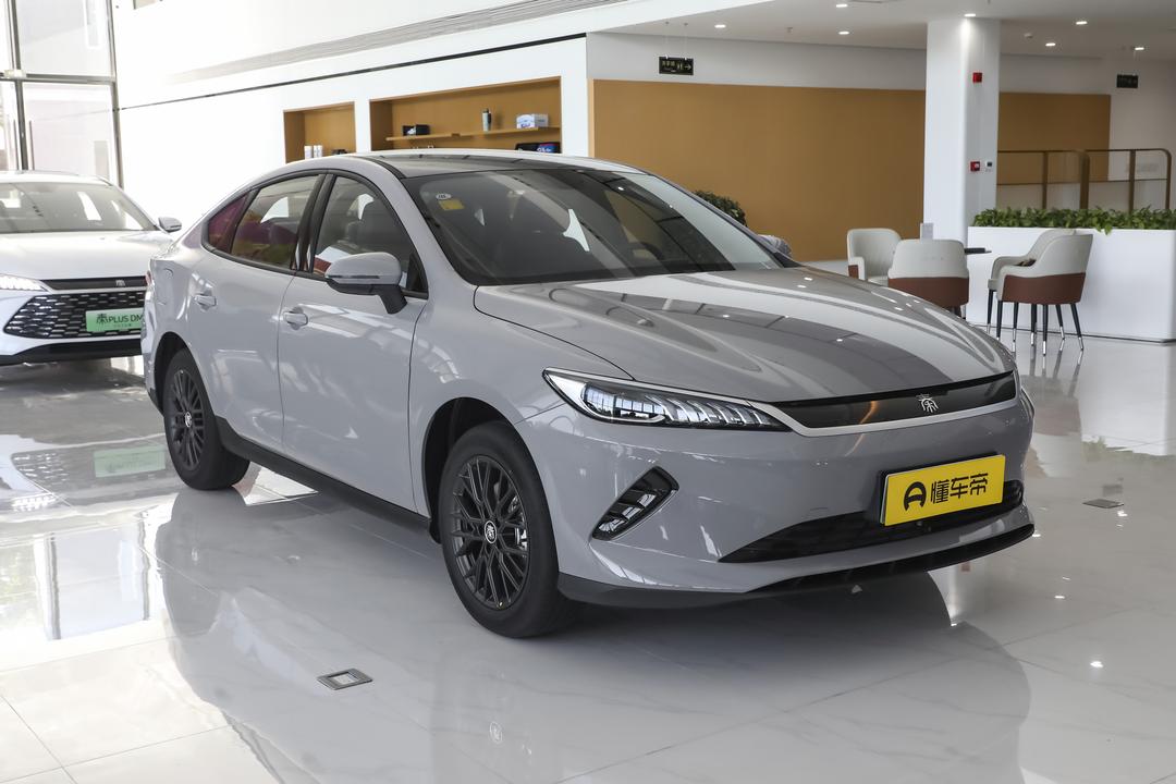 BYD Qin PLUS EV 2026, фото 3
