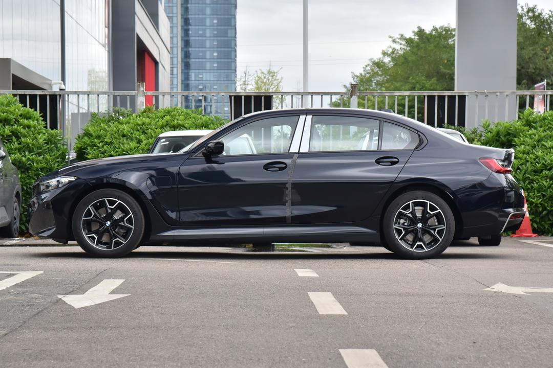 BMW i3 2026, фото 4