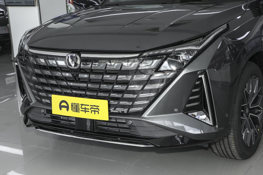 Changan UNI-Z PHEV 2026, фото 9