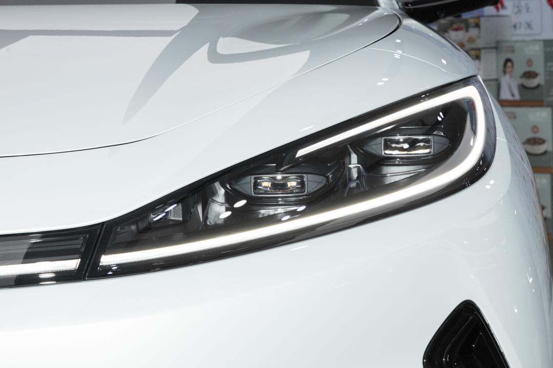 BYD Sealion 05 EV 2026, фото 11