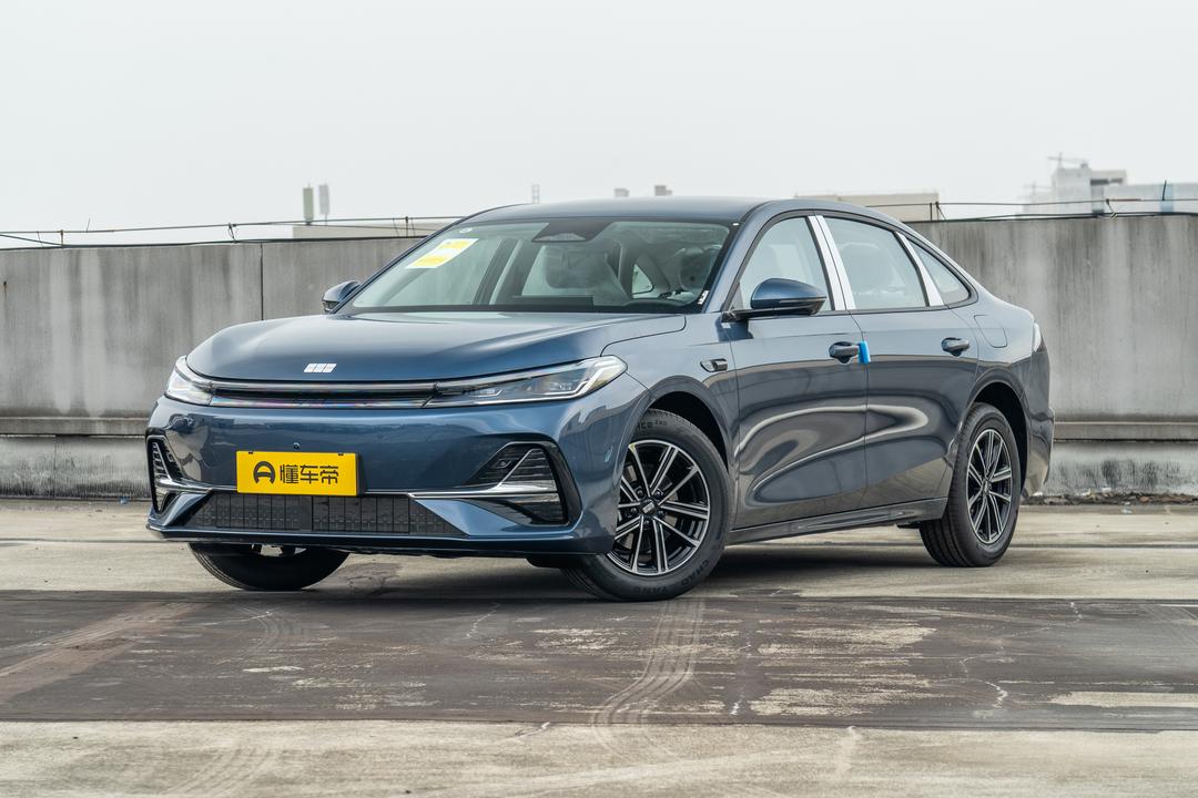 Geely A7 EM 2026, фото 1
