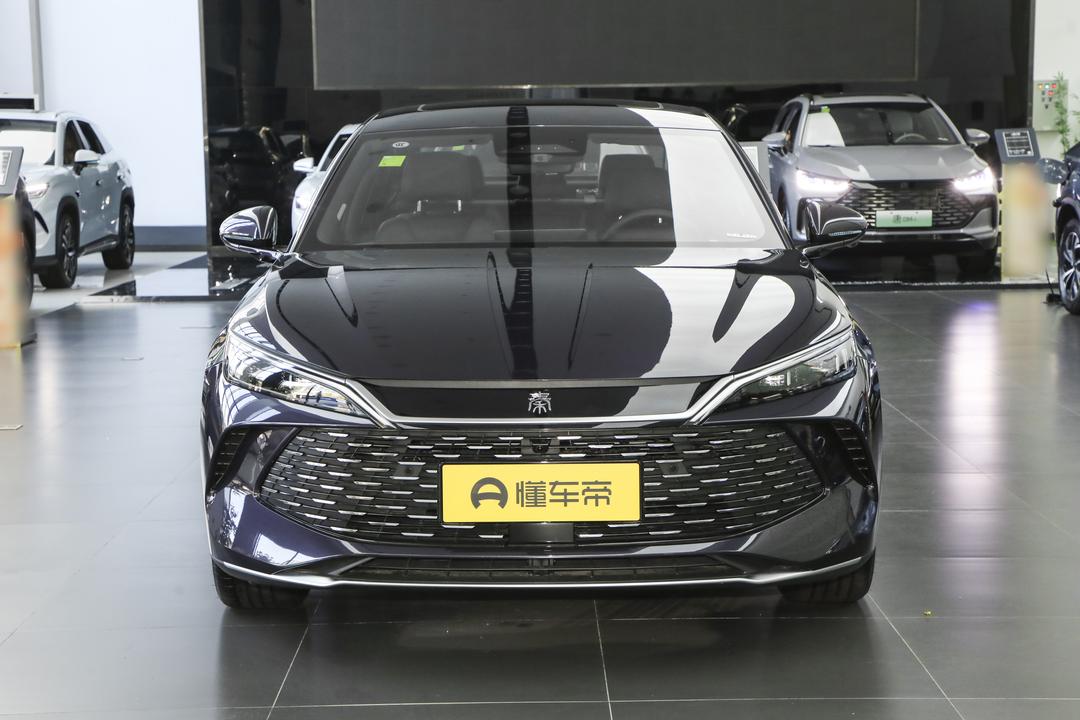 BYD Qin L DM 2026, фото 2