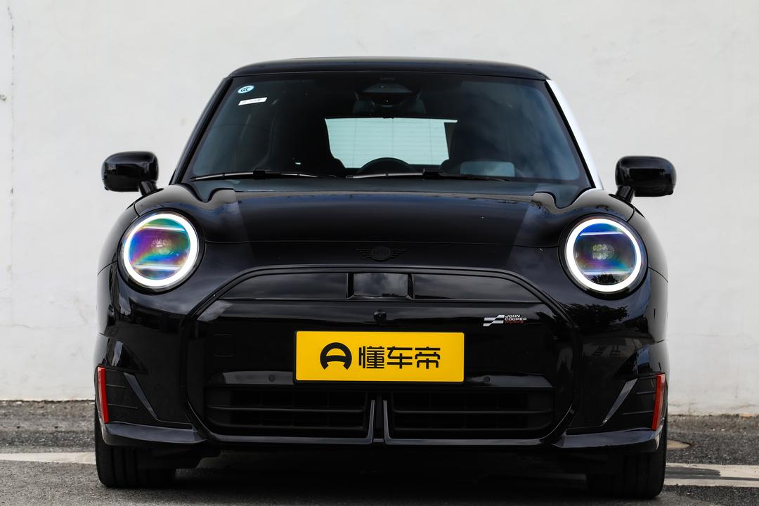 MINI JCW EV 2026, фото 12