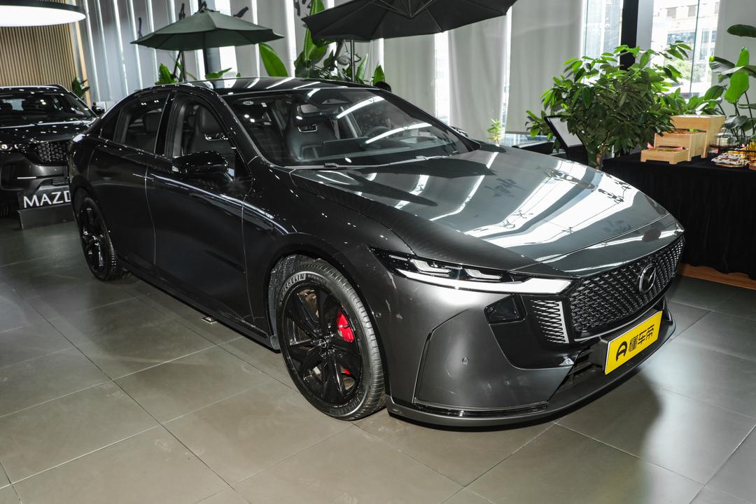 Mazda EZ-6 2026, фото 3