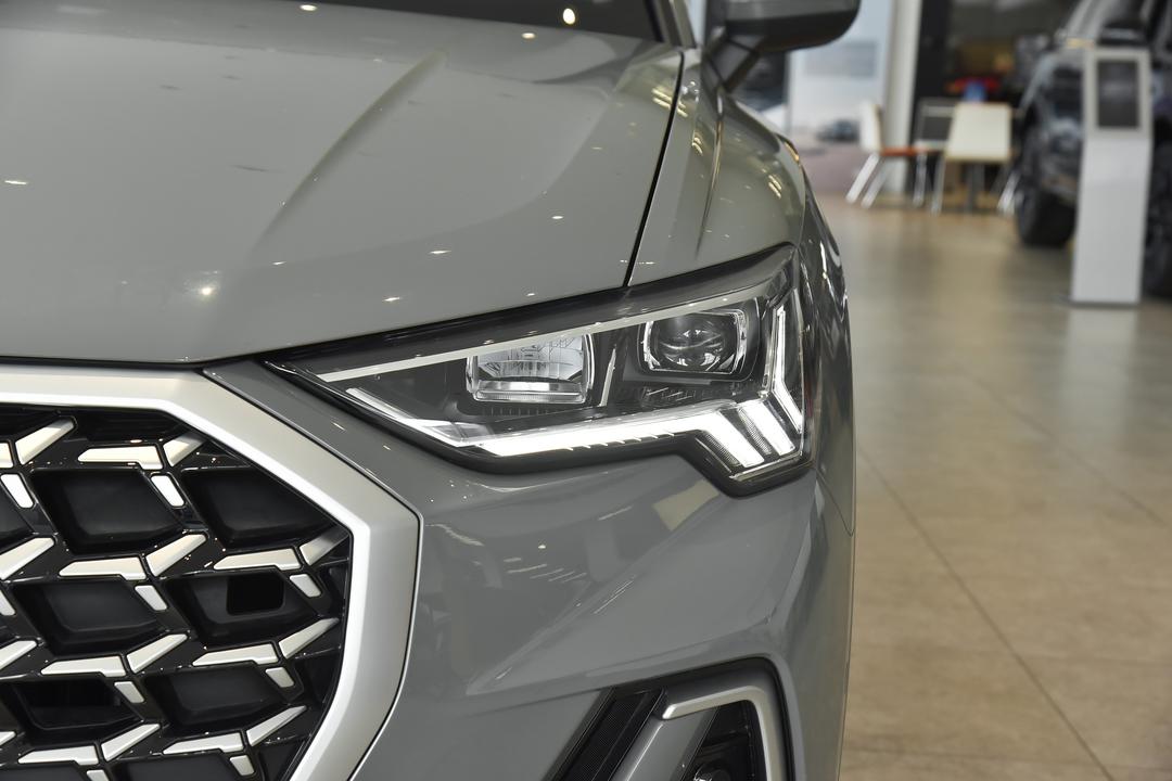 Audi Q3 2026, фото 12
