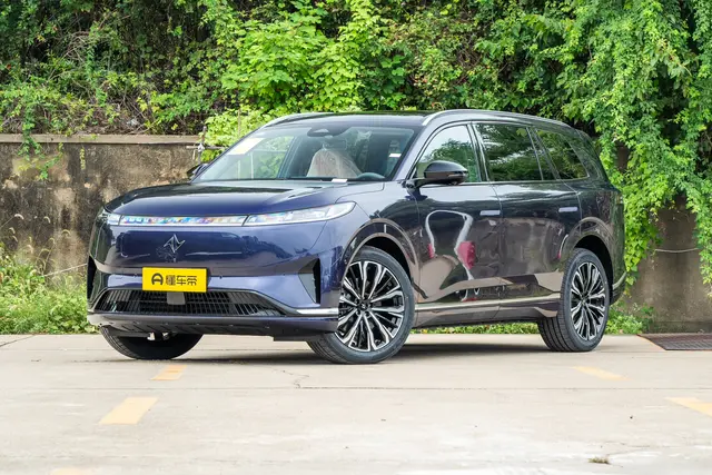 Dongfeng Yipai 008 2026 — купить из Китая под заказ