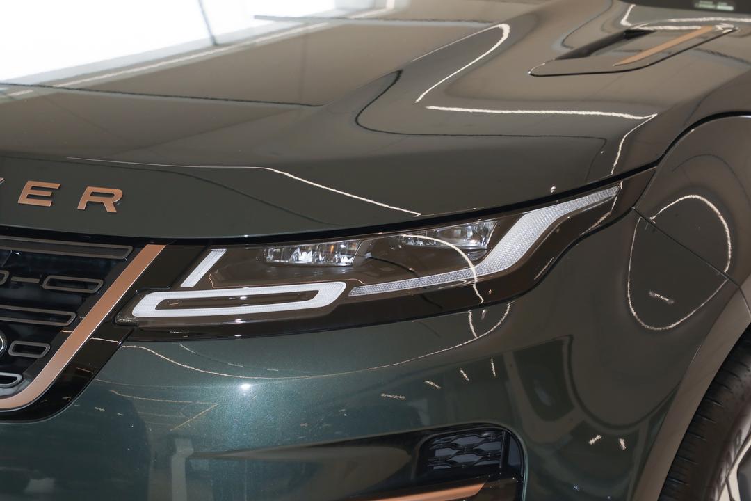 Land Rover Range Rover Evoque 2026, фото 13
