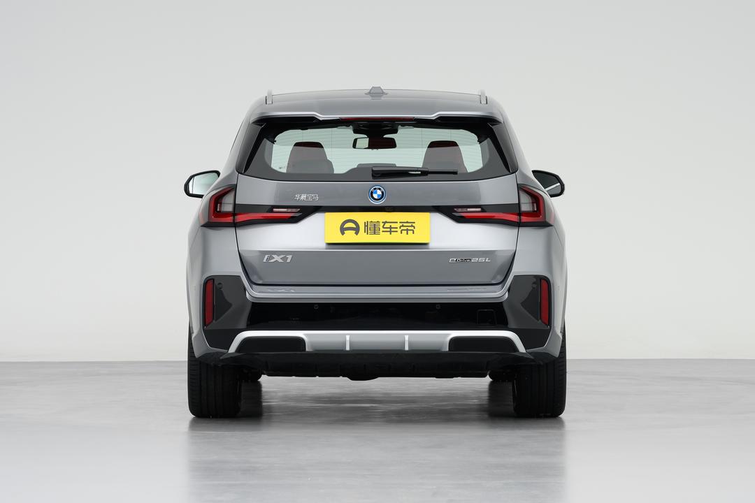 BMW iX1 2026, фото 6