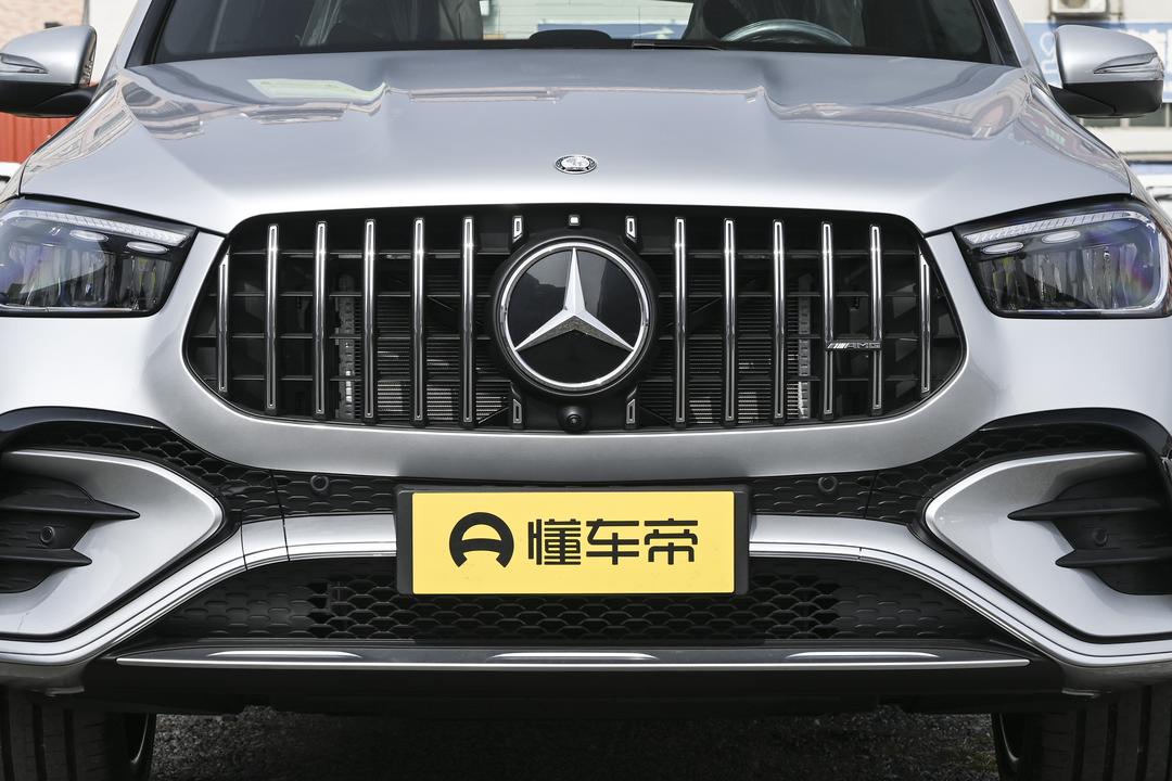 Mercedes-Benz GLE AMG 2026, фото 10