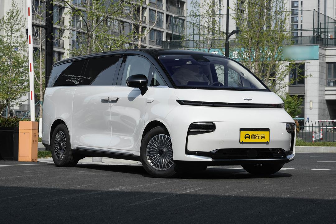 Geely Yizhen L380 2026, фото 3